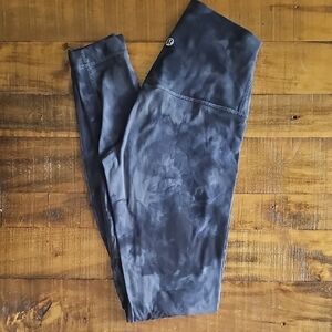 Black Lululemon Camo Leggings Size 2